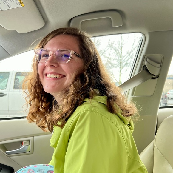 Meet your Posher, Geneva - Picture 2 of 11